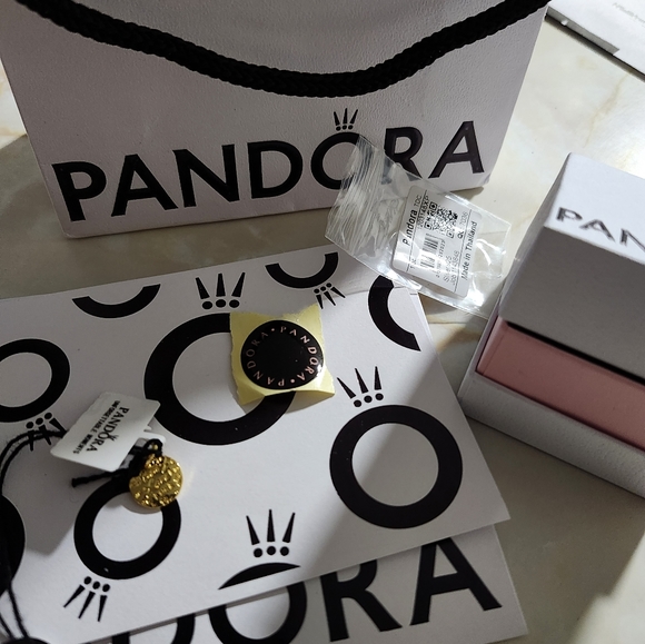 courage luck pandora